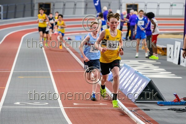 Age26SUN-910336 - Track Male Set Two