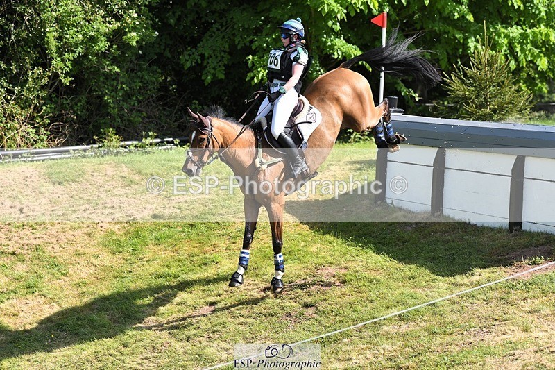 230527-095451-08616 - 206-MEXICAN_WAVE-Daisy_Bathe-XC