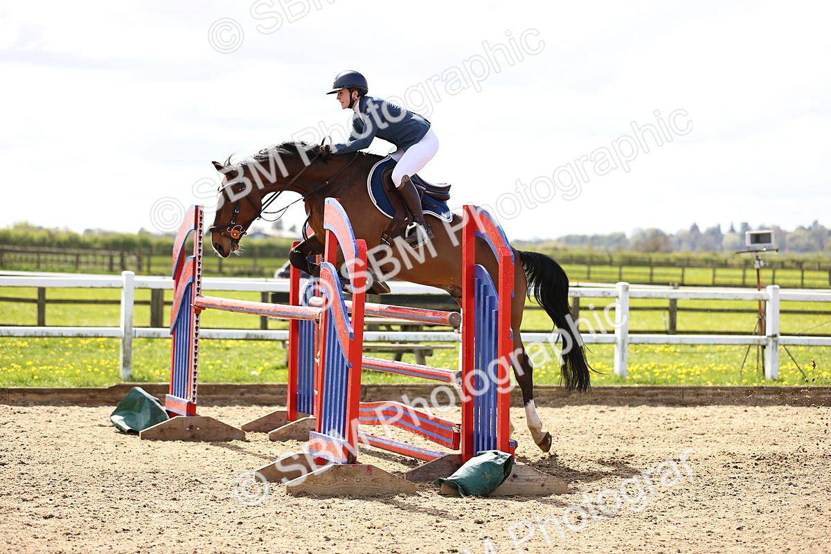 SBM_004254 - Class 17 - Senior Newcomers - 1.10m