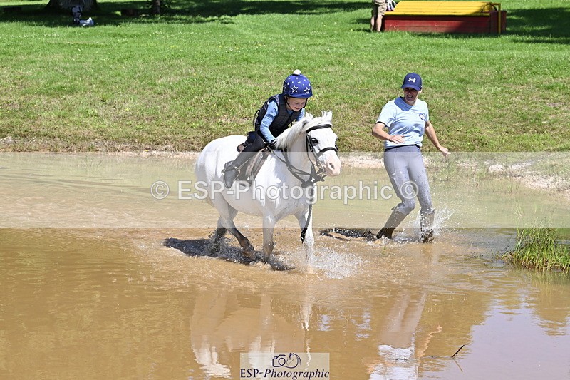 240728B-111603-01354 - Gemma's Group XC