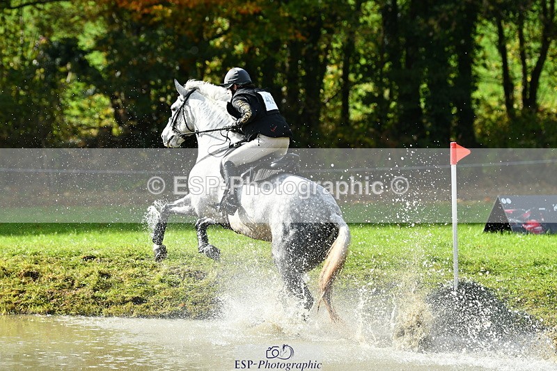 251025A-124058-19749 - F-429-Sarah.Clisby