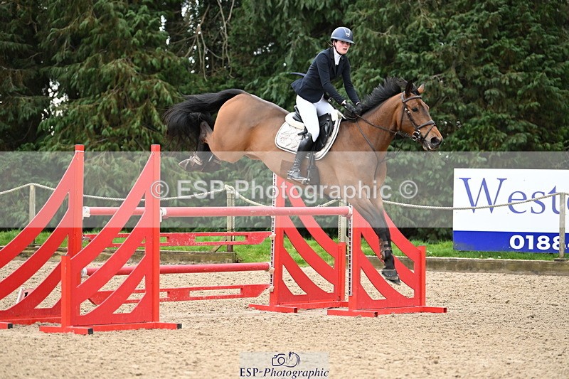 250323A-153059-05037 - Cls 25 Snr Fox & 1.20m Open