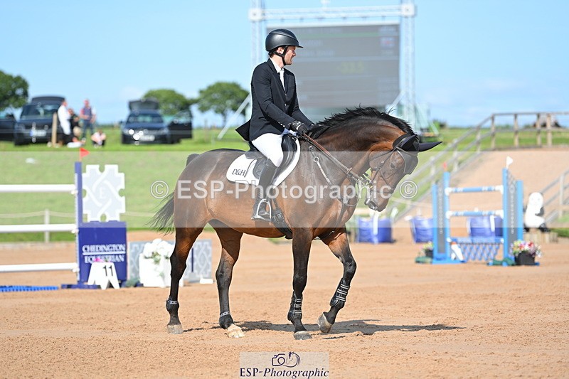 230721A-170237-07952 - Cls 10, 2 Star Big 1.45m Break to End