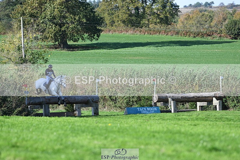 251024A-125904-11809 - B-153-Charlotte.Franck-Steier