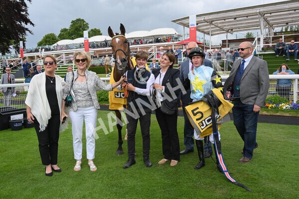 yr11062022r3-40 - Race 3 2.35pm The JCB Stakes