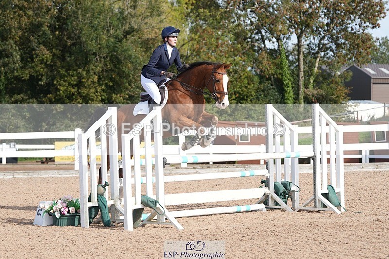 251005-104518-02638 - Cls 22 British Novice and 90cm