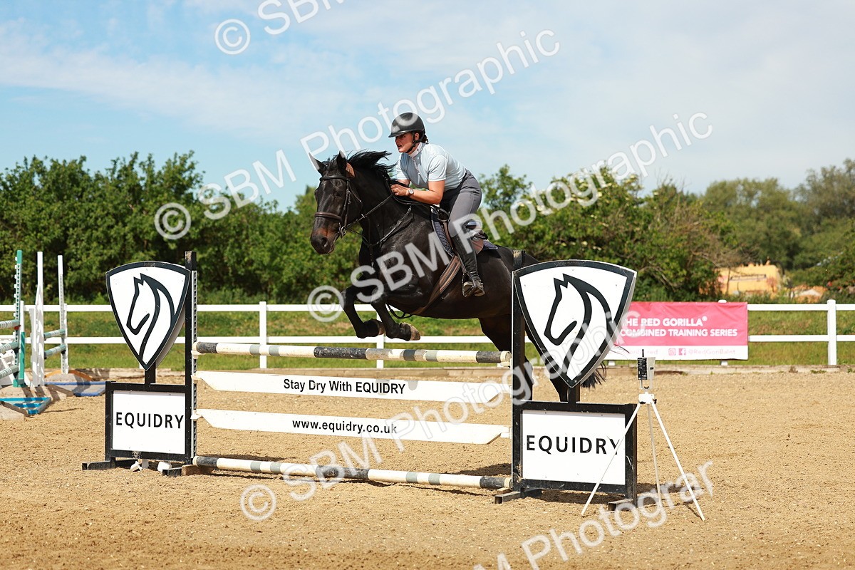 SBM_002500 - Class 4 - Senior Newcomers - 1.10m