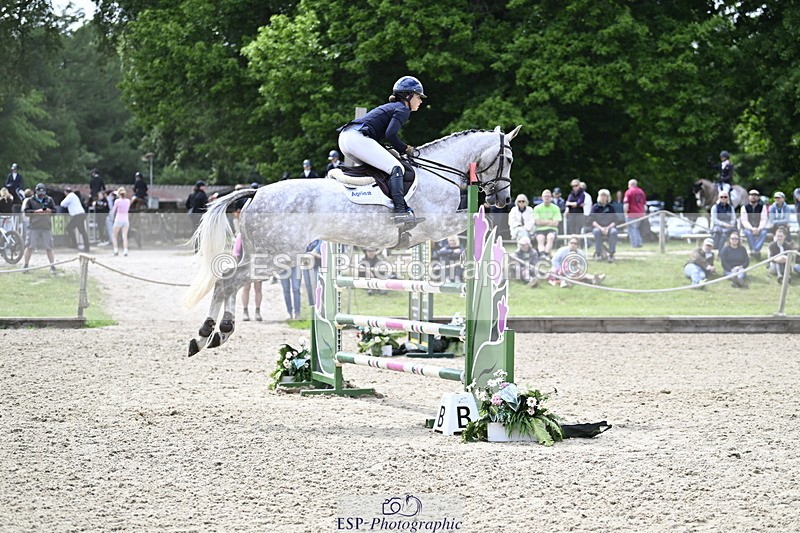 250525A-152713-18239 - C-253-Kirsty.Chabert-GLOBAL.EMPRESS