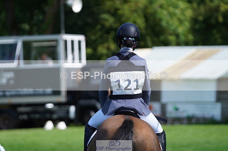 240811A-120342-02784 - 121-