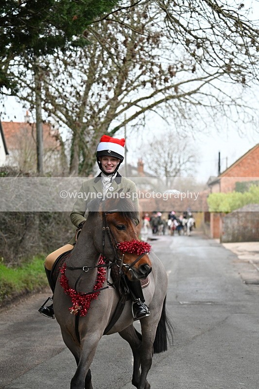 WJ7_1045 - Pub Corner