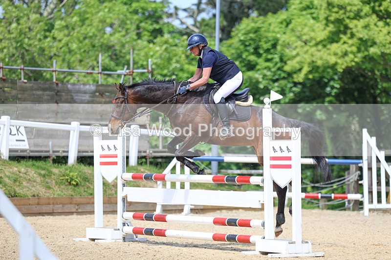 3E7A0322 - Class 10: Senior 95cm open