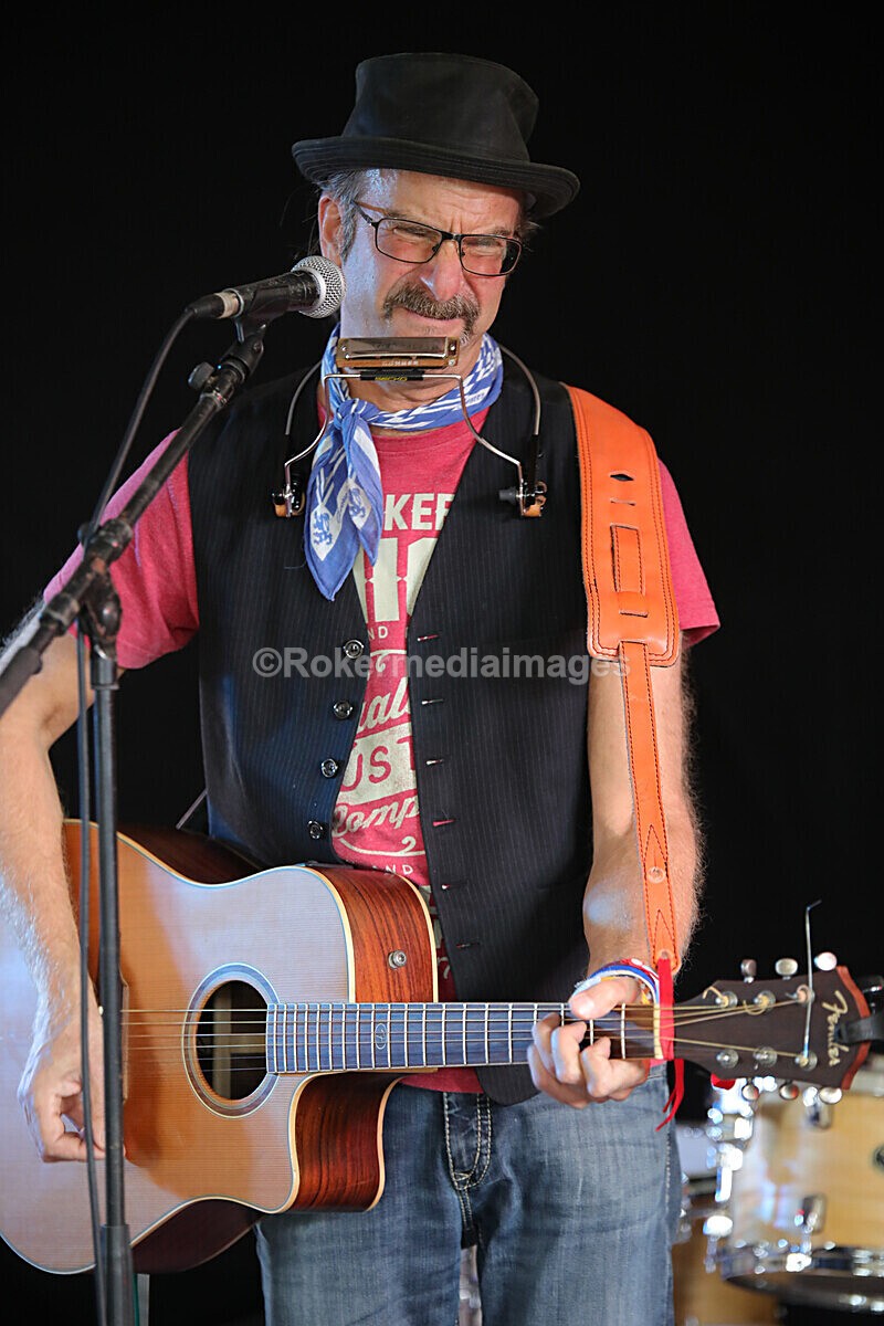 FOLK N BLUES-143 - FOLK and BLUES SEPT 2022