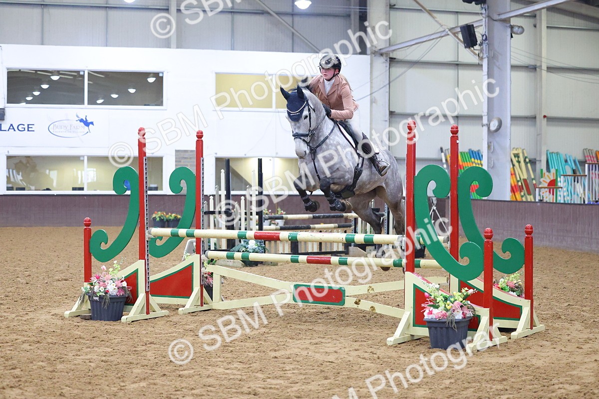 SBM_008270 - Class 21 - Nupafeed Supplements Senior Discovery/ 1m Open - First Round (1.00m)