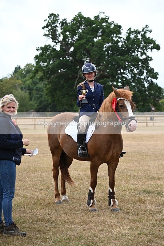 WJ6_1038 - Class 14 Intermediate Jumping 75cm