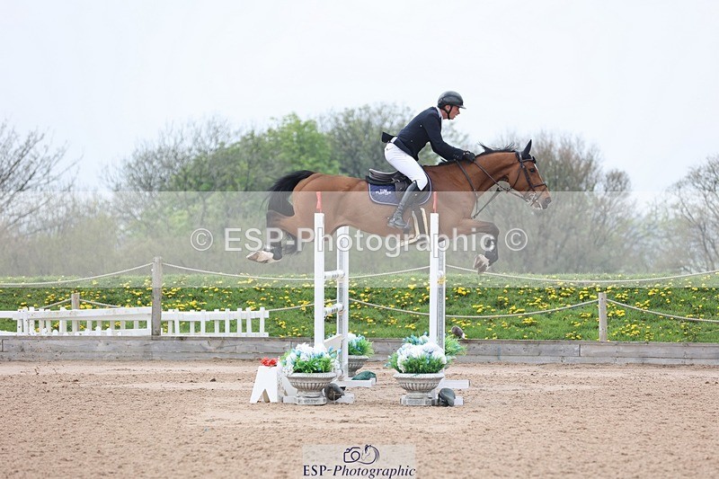 250424-120526-05211 - Cls 1 - 2 Star Small Tour