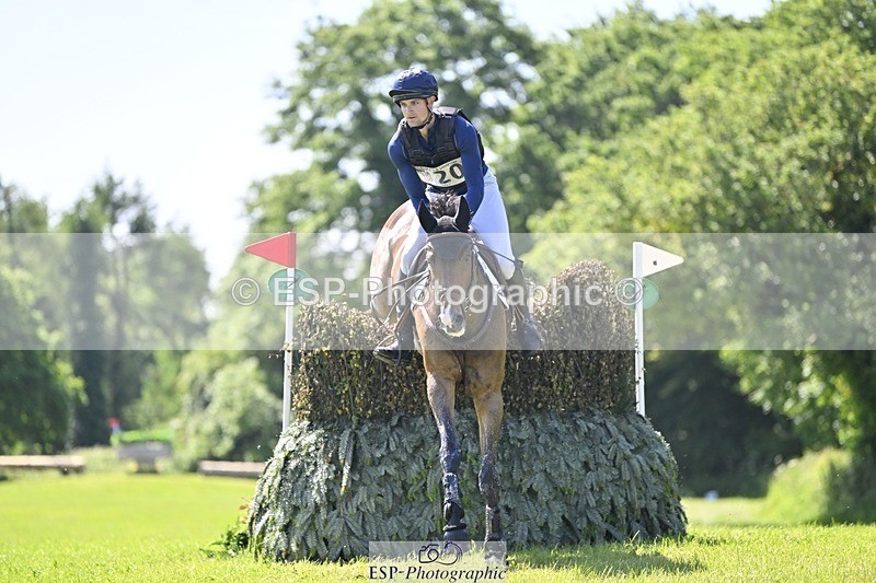 240525-105251-12363 - 320-CARPO_VIVENDI-Jack_Pinkney