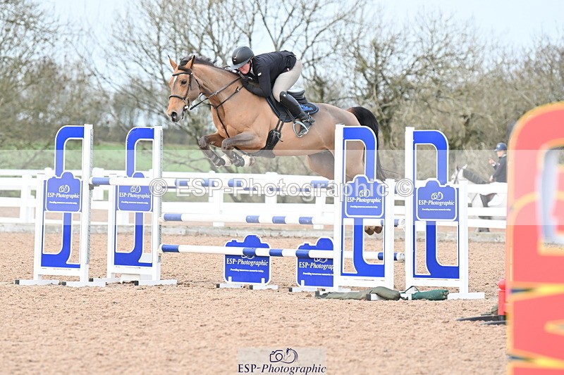 231208A-134652-00996 - Cls 6 Foxhunter & 1.20m Open