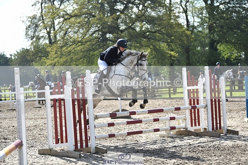 230512-100747-00464 - Cls 10 Snr 85cm Schooling