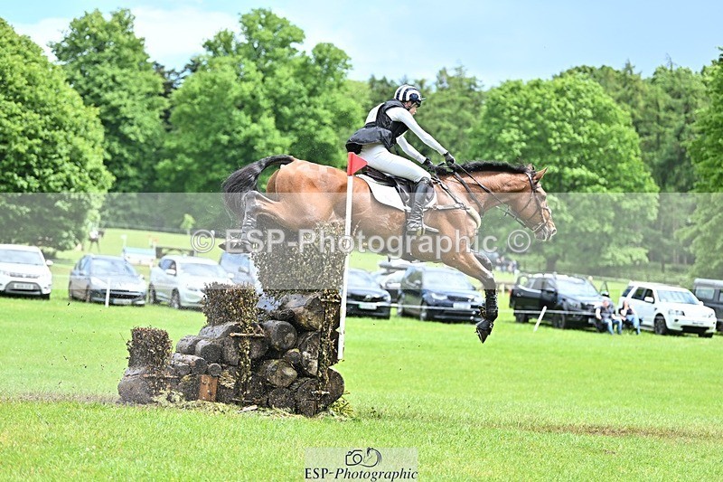 240526-141647-23872 - 501-BRUNO_FG-Edie_Campbell