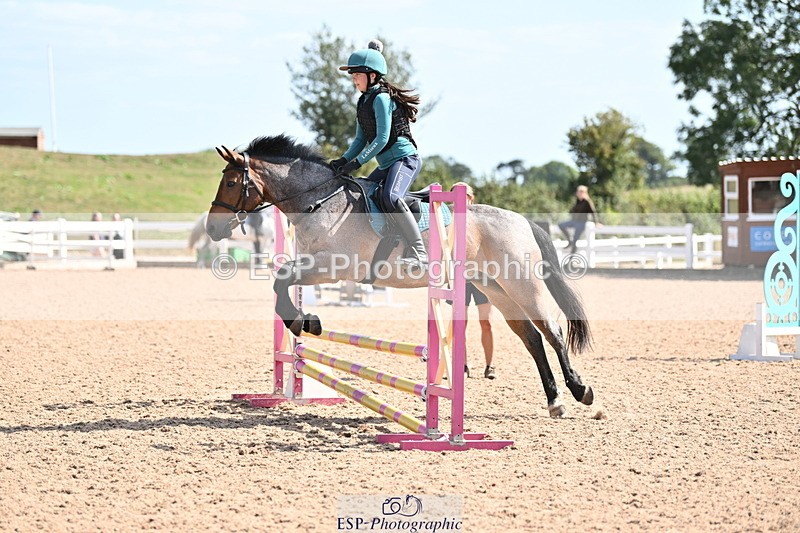 250821B-154308-00593 - Group B - Danielle