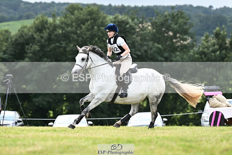 240825X-171739-37465 - 80cm XC 16.30 to 17.30