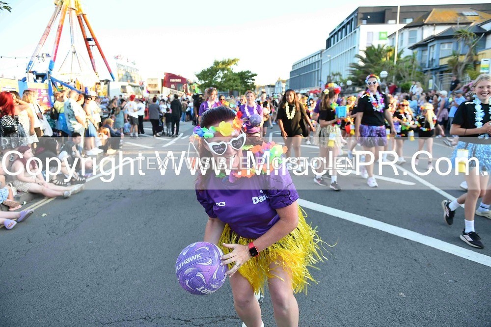 SH4_3907 - Carnival Procession.