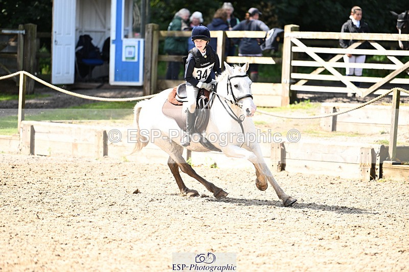 240824X-112952-25246 - 70cm Round 2 10.30 to 12.10