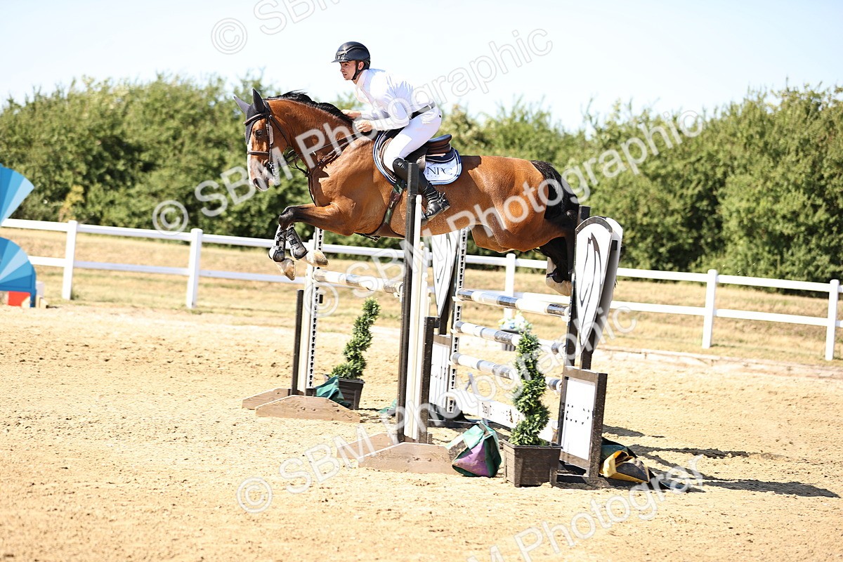 SBM_015670 - Class 16 - Senior foxhunter - 1.20m Open