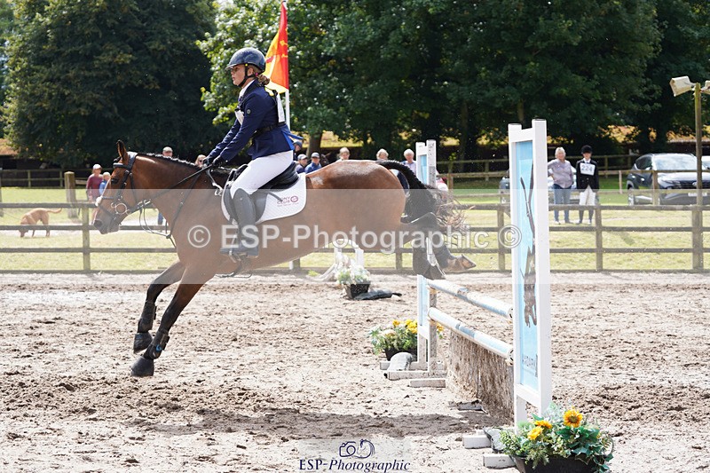 240824X-123558-24159 - 80cm Round 1 12.00 to 13.00