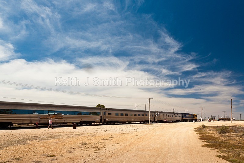 YR6M4373 (RM) - Worldwide