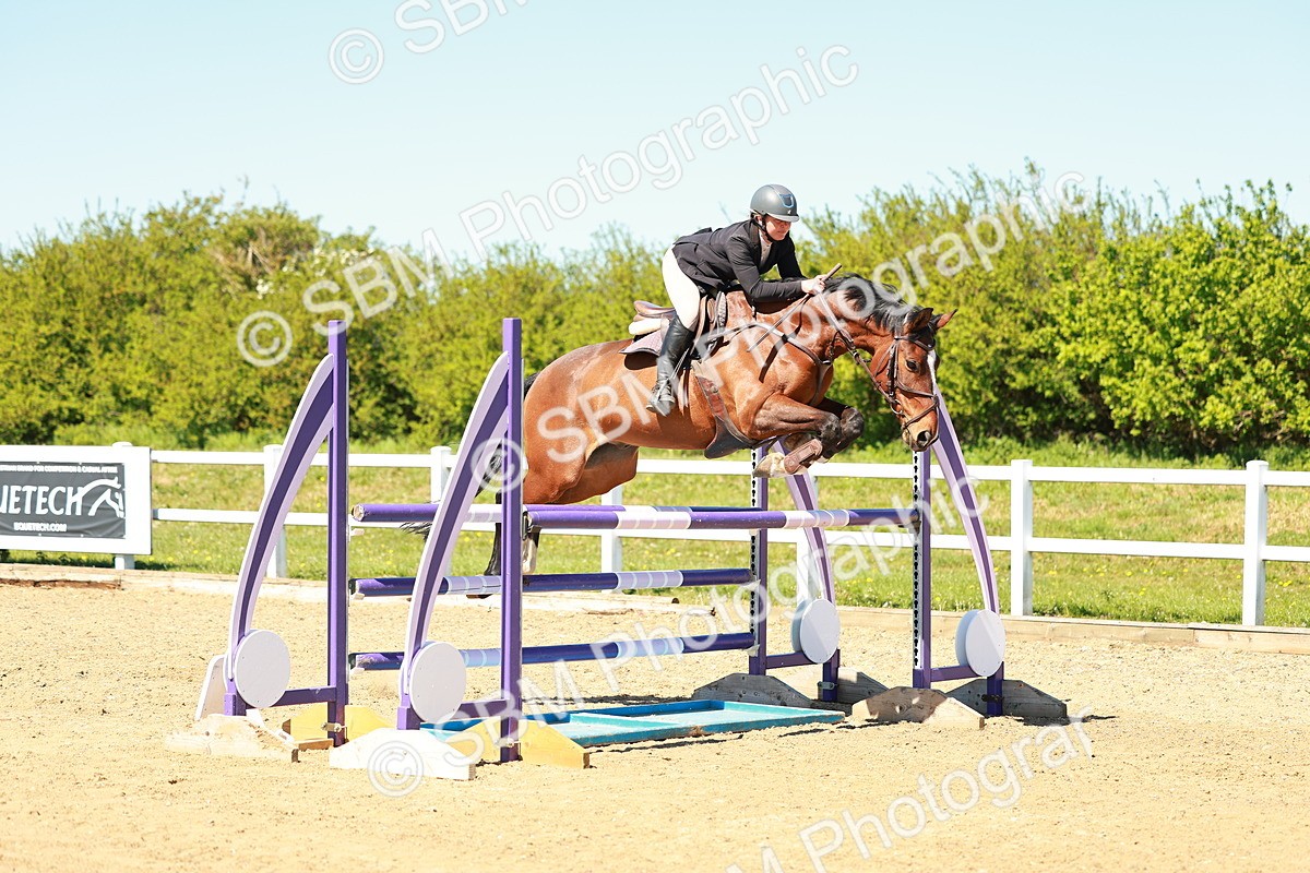 SBM_001386 - Class 4 - Senior Newcomers 1.10m