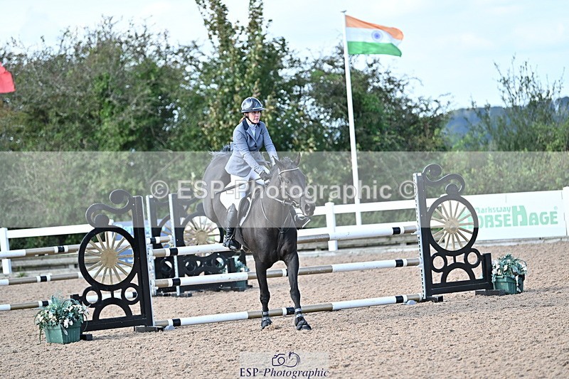 241004A-105730-01467 - Fri 07 Snr Brit Nov & 90cm Open