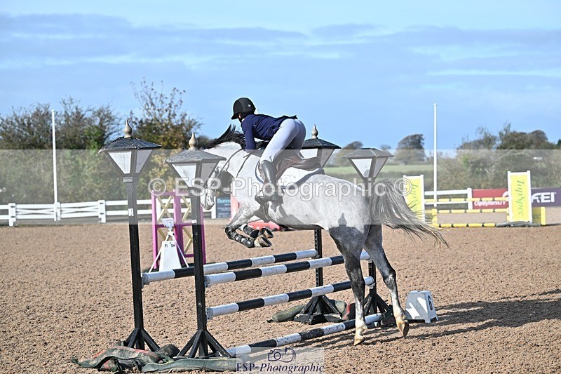 261028-110618-00183 - British Novice and 90cm
