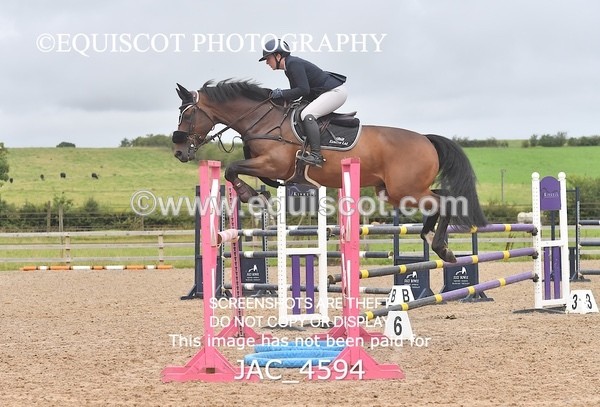 JAC_4594 - CLASS 7 Senior Foxhunter/ 1.20m Open
