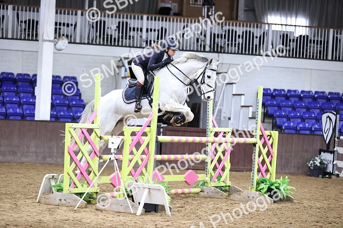 SBM_005482 - Class 17 - Senior Newcomers 1.10m