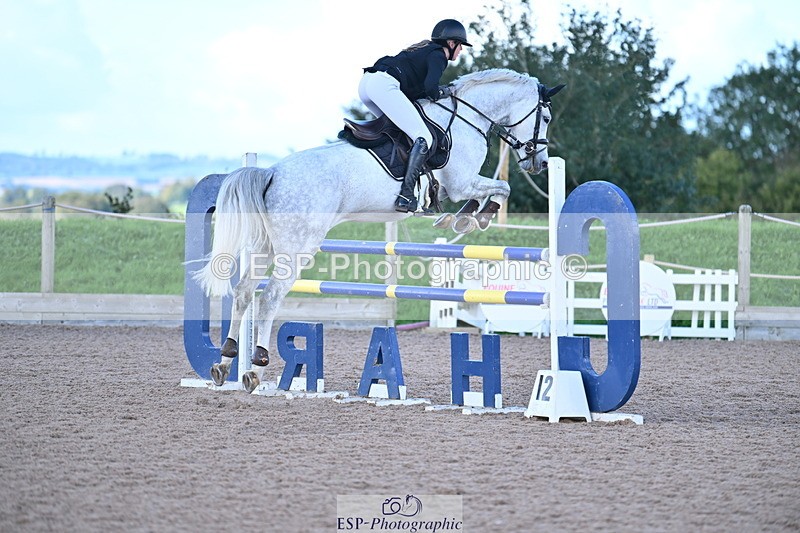 231014A-112833-04388 - Cls 18 Newcomers & 1.10m Open