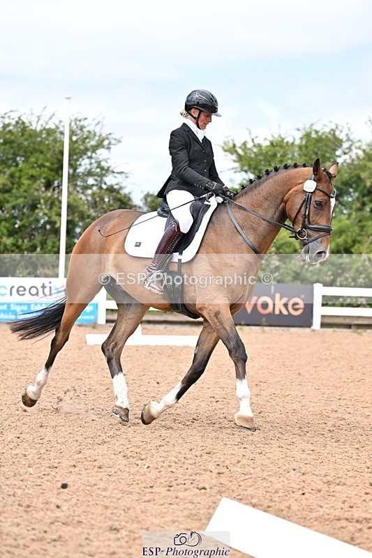 260704-124930-04679 - Cls 4D Senior Intermediate Novice 1