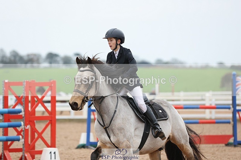 241116X-140527-02384 - Cls 14 A&B Pony Fox & 1.10m Open