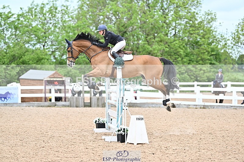 240523A-135711-01965 - Cls 5 National 1.30m