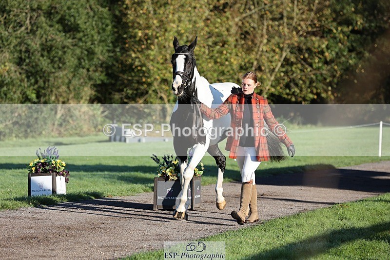 241027-083949-14728 - 317-Maddy.Greenaway-SPECIAL.VAN.DE.SMEDENPOORT