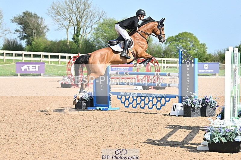 240509A-160115-03476 - Cls 12 Chard Equ Speed Derby