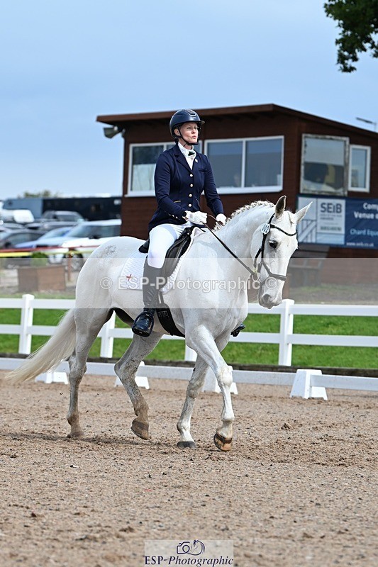 250907-131222-10013 - 002-Claire.JonesOwl.House.Rebel