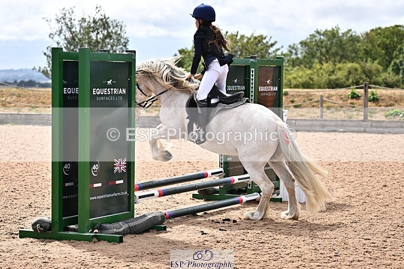 260804-152222-00083 - Clear Round
