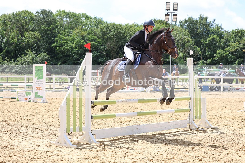 3E7A0461 - Class 9: Senior British Novice/90cm open