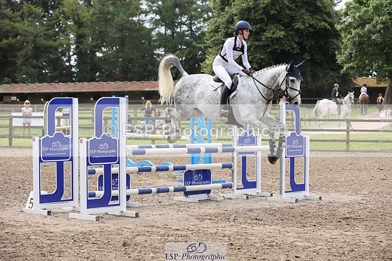 240804-114818-12828 - 457-Lydia_Stuart-SAUNDERSCOURT_FURISTOS