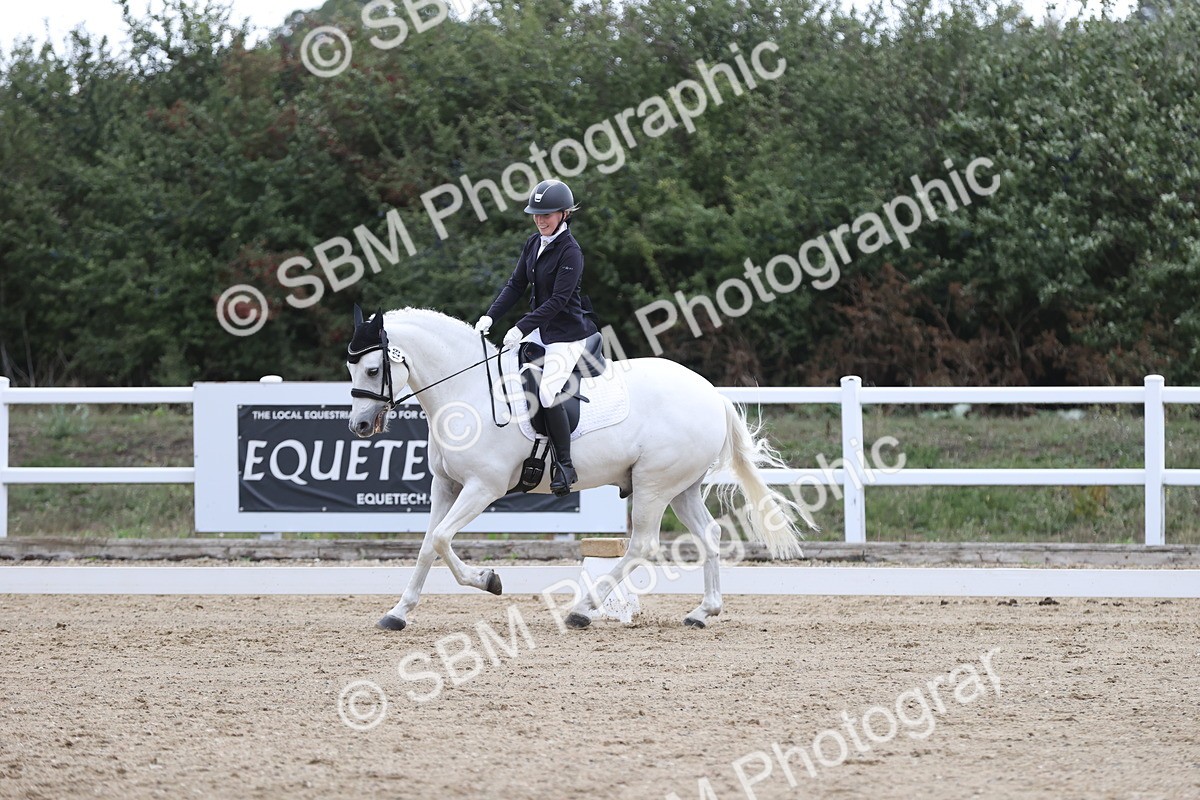 SBM_003995 - Class 9 - Novice 3 Champs