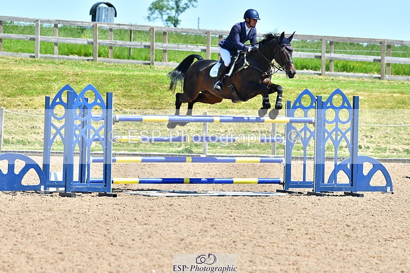 230527A-134528-04804 - Cls 17 National 1.30m Open