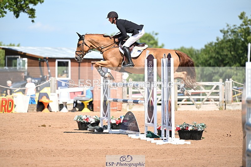 240718A-111639-04728 - Cls 1, 3 Star Small Tour 1.35m