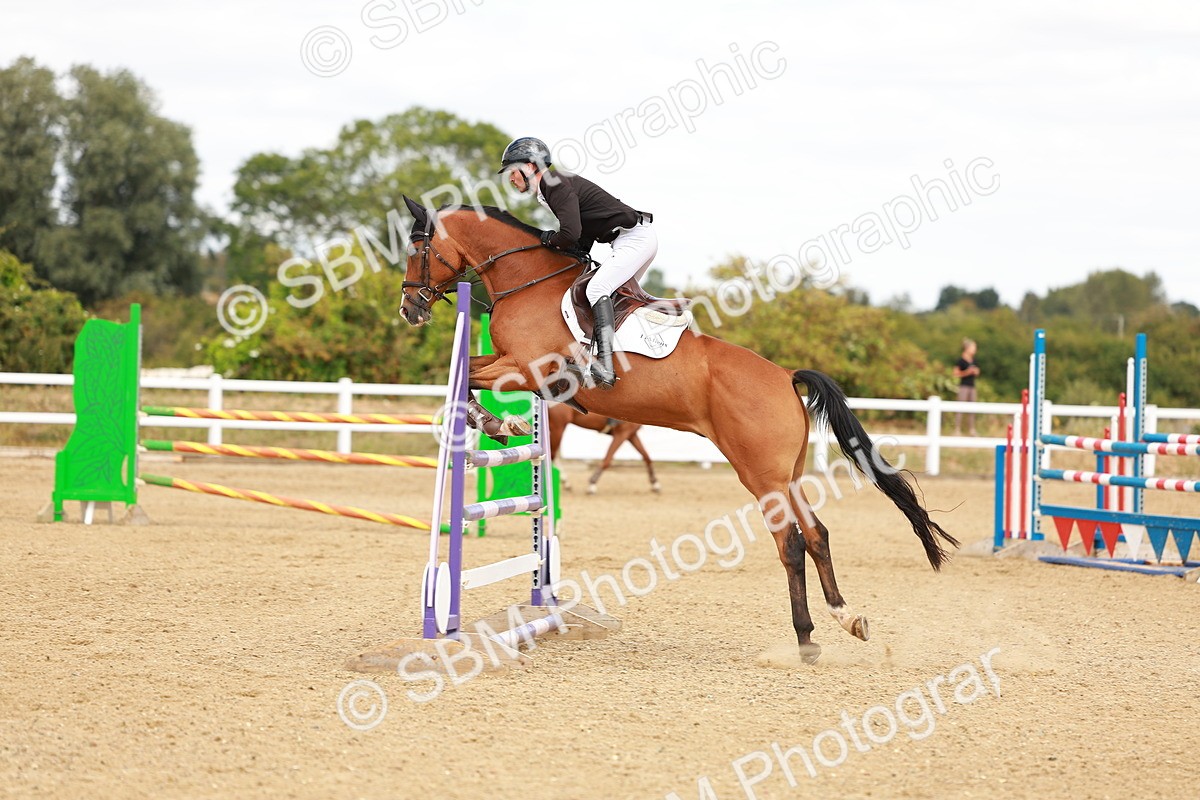 SBM_006884 - Class 4 - Senior British Newcomers - 1.10m