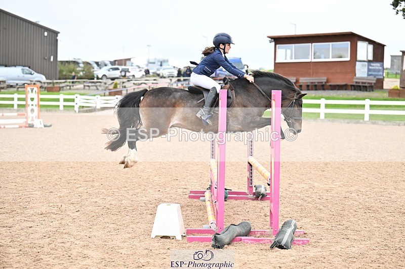 250920-101903-00186 - Cls 20+21 Club and Schools 60cm